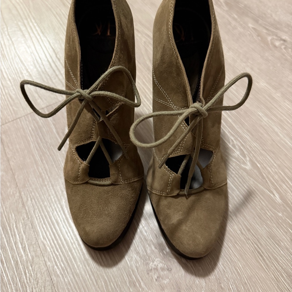 Diane Von Furstenberg Guardian Tan Suede Lace Up Stilettos, Size 8